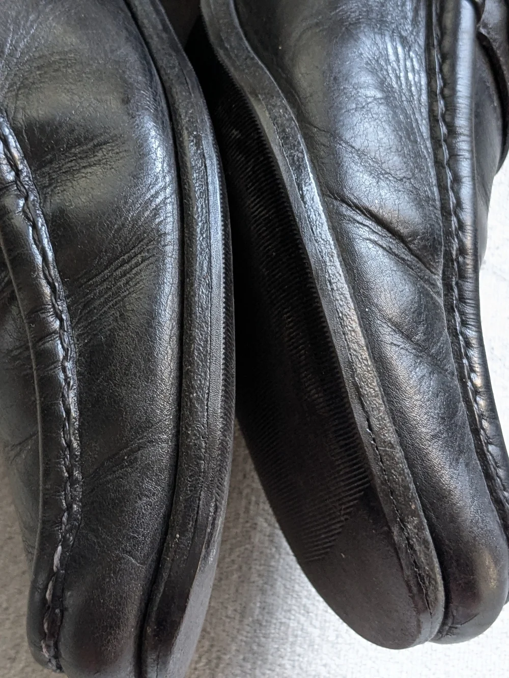 Gucci Black Leather Horsebit Loafers with Red Web Accent US 12 Vintage